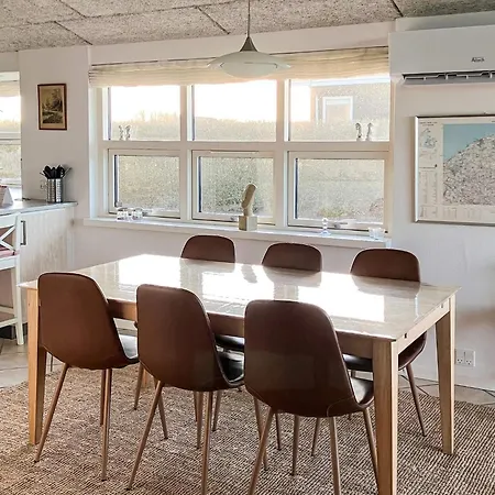 펜션 With Baring Vig View